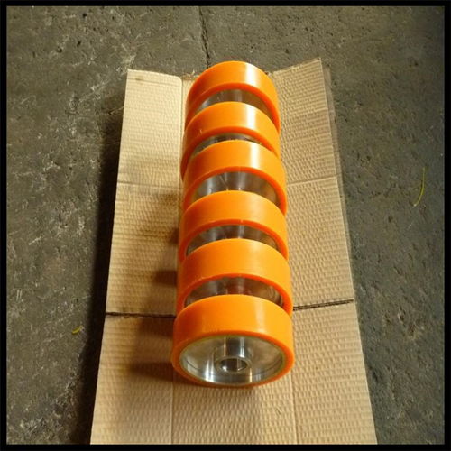 河北工廠加工 聚氨酯包膠輪 優(yōu)質(zhì)天輪襯塊 聚氨酯索道輪襯供應(yīng)